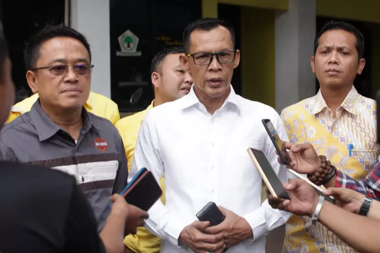 Usai ditunjuk oleh Ketum Golkar untuk mejadi calon Bupati Bogor, Jaro Ade kini mulai pecut mesin partai Golkar di Kabupaten Bogor. (Foto: Devina)