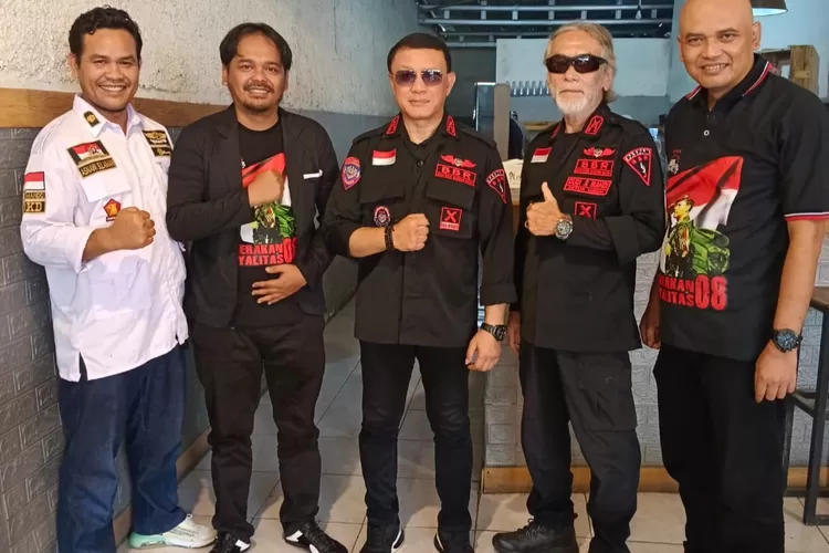 Jajaran pengurus GLP 08 mengaku siap memenangkan Pasangan Capres dan Cawapres, Prabowo-Gibran di Pemilu 2024.