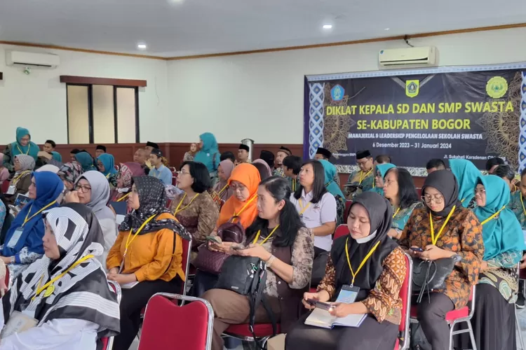 3000 peserta diklat terdiri dari kepala sekolah dan guru swasta se Kabupaten Bogor.
