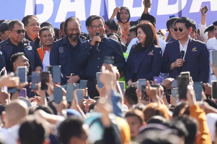 Capres 01 Anies Baswedan dalam acara Bakudapa Simpatisan AMIN di Manado. (JPP)