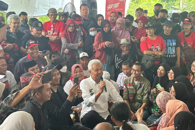 Peduli sampah, Ganjar Pranowo perusahaan penyedia jasa profesional pengelolaan sampah secara bertanggung jawab Waste4Change. (TPM)