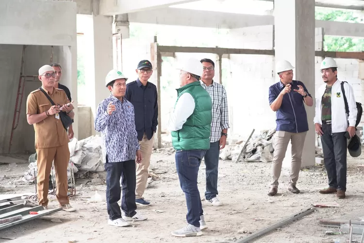 Komisi III DPRD Kota Bogor sidak pembangunan Pasar Gembrong Sukasari (DPRD Kota Bogor)