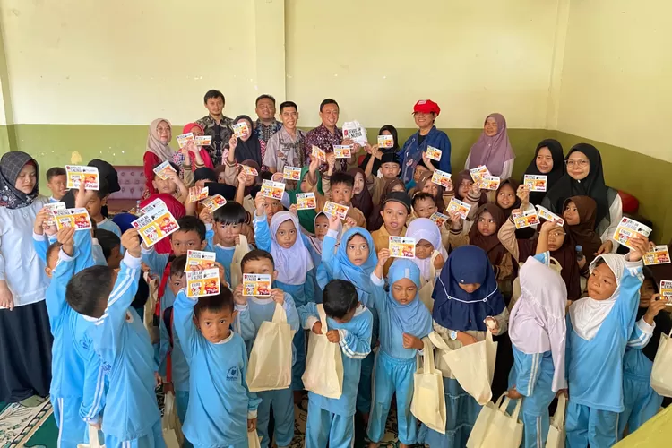 Disipusda Purwakarta kenalkan ikon penting Purwakarta kepada generasi muda (Diskominfo)