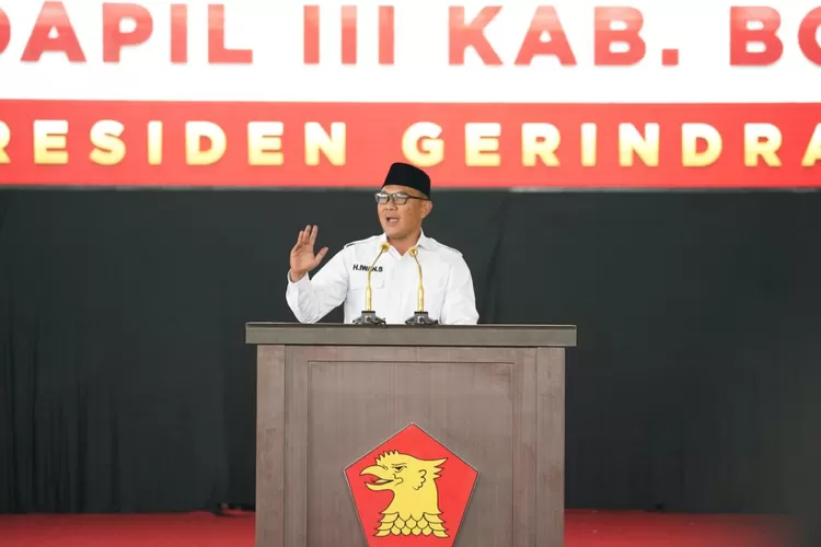 Ketua DPC Gerindra Kabupaten Bogor Iwan Setiawan resmi menjadi ketua tim pemenangan Rudy Susmanto - Jaro Ade di Pilbup Bogor 2024 (Arifin/Metropolitan)
