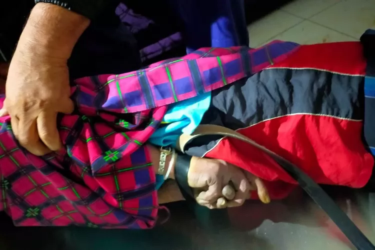 Penemuan korban gantung diri di Sukahati Cibinong. (Dok Istimewa )