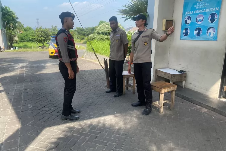 Patroli dilakukan Polres Purwakarta. (Herman/Metropolitan)