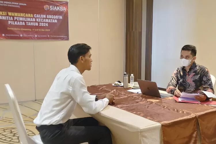 KPU Karawang menggelar seleksi wawancara calon PPK untuk Pilkada 2024. (Samsudin/Metropolitan)