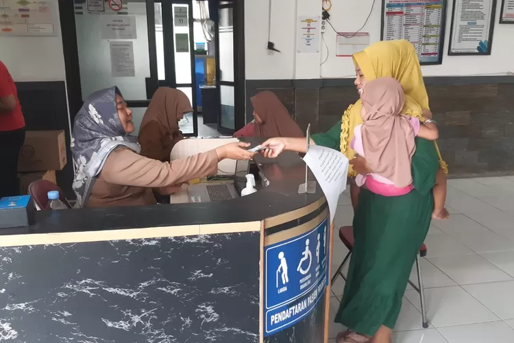 Kasus ISPA banyak terjadi di Kecamatan Babakancikao, Kabupaten Purwakarta. (Herman/Metropolitan)