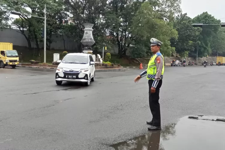 Dengan hadir di jalanan, Polres Purwakarta ingin pastikan keamanan dan kenyamanan lalu lintas para pengendara (Herman)