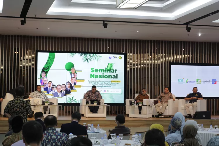 Seminar Percepatan Penggunaan Bioetanol sebagai EBT dalam Rangka Ketahanan Energi Nasional di Jakarta, Rabu (29/5/2024) yang digelar HA IPB. (Dok HA IPB)