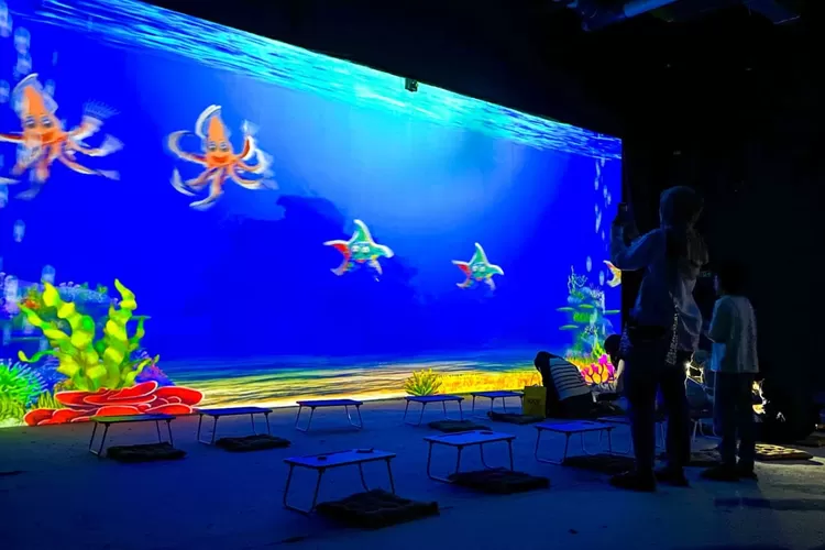 Black Box Multiverse merupakan wahana hasil kerja sama dengan Avatara yang bisa dinikmati segala usia di Cibinong City Mall. (Dok CCM)