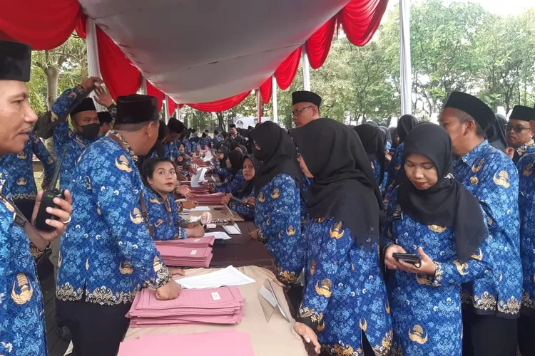 Pj Bupati Purwakarta Benni Irwan sebut masih ada 4.200 honorer yang belum diangkat menjadi PPPK dan jadi PR yang harus selesai (Herman)