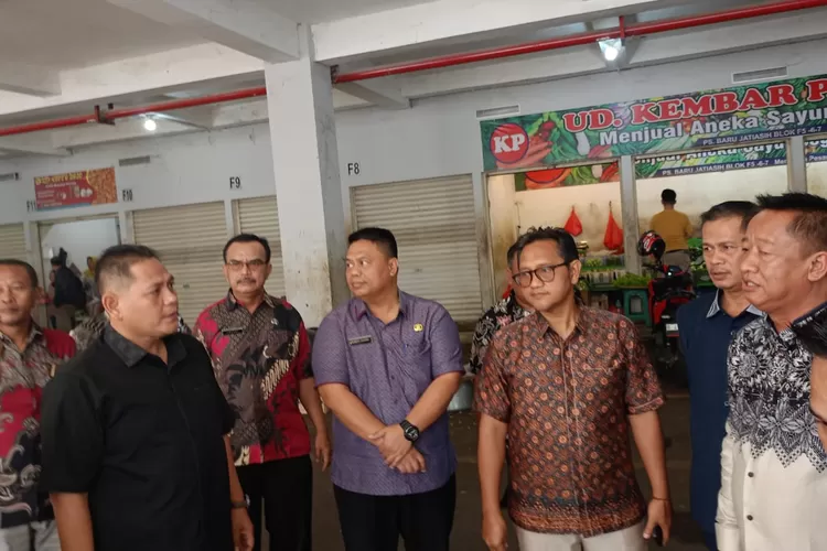 Komisi II DPRD Kota Bekasi melakukan sidak ke Pasar Baru Jatiasih, cek dugaan adanya pelanggaran pengelolaan pasar oleh PT MSA (Adin)