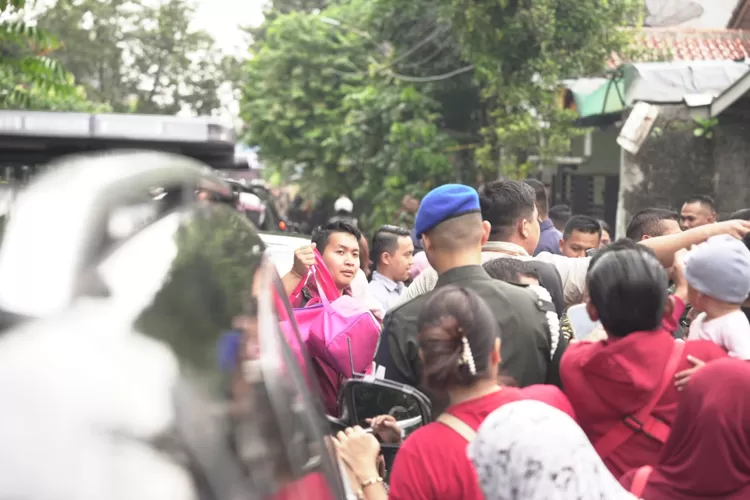 Bakal Calon Wali Kota Bogor Sendi Fardiansyah saat mendampingi kunjungan Presiden Jokowi dan ibu negara Iriana ke Kota Bogor (dok pribadi)