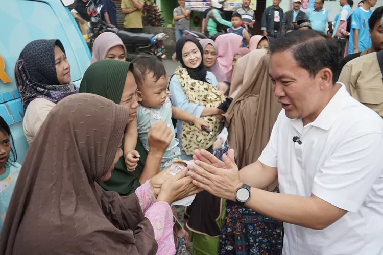 Bakal Calon Wali Kota Bogor, Dokter Rayendra berkunjung ke wilayah Loji, Kota Bogor. 