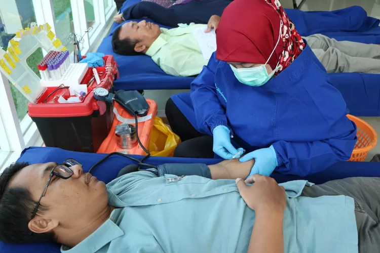 SUD Leuwiliang menggandeng PMI menggelar donor darah. (istimewa)
