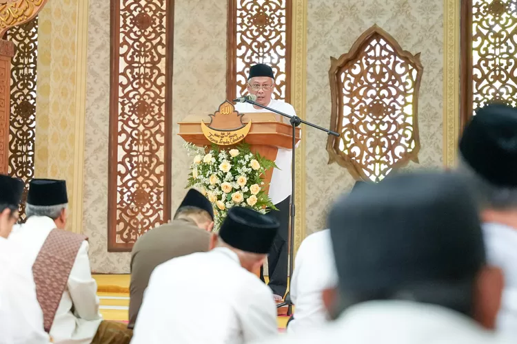 Para ASN zikir bersama dalam menyambut Mitembeyan Hari Jadi Purwakarta (Herman)