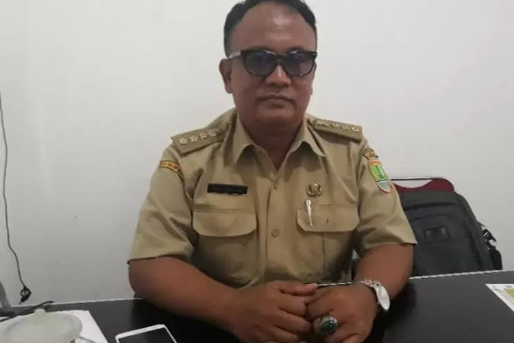 Plt Kepala Disdikpora Karawang Cecep Mulyawan (Samsudin)