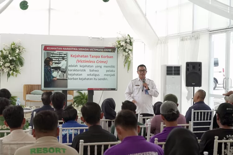 Mencegah peredaran narkoba, resto D'Sawah Resort Bogor menggandeng BNN menggelar penyuluhan penyalahgunaan obat-obatan terlarang (istimewa)