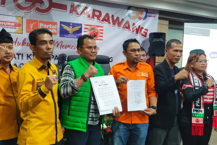  lima partai non parlemen mendeklarasikan dukungan buat Acep Jamhuri sebagai bakal Calon Bupati Karawang pada Pilkada 2024 (Samsudin)