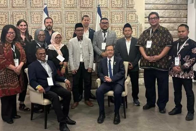 lima warga Nahdlatul Ulama (NU) yang bertemu Presiden Israel Isaac Herzog.