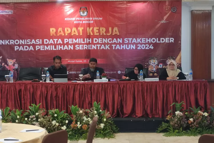 Kegiatan sinkronisasi data pemilih yang diselenggarakan KPU Kota Bogor pada Pilkada 2024.