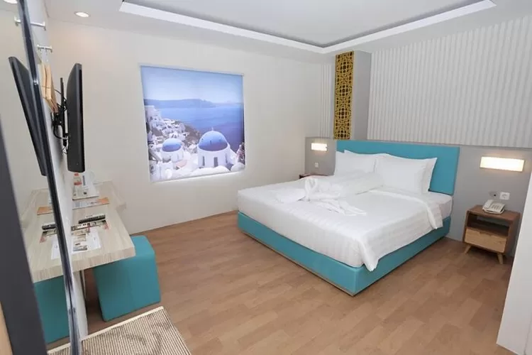 Salah satu Hotel di kota Malang dan Batu dengan harga 300 ribuan yang menawarkan fasilitas lengkap yaitu Front One Budget Malang By Azana. (Google Maps)