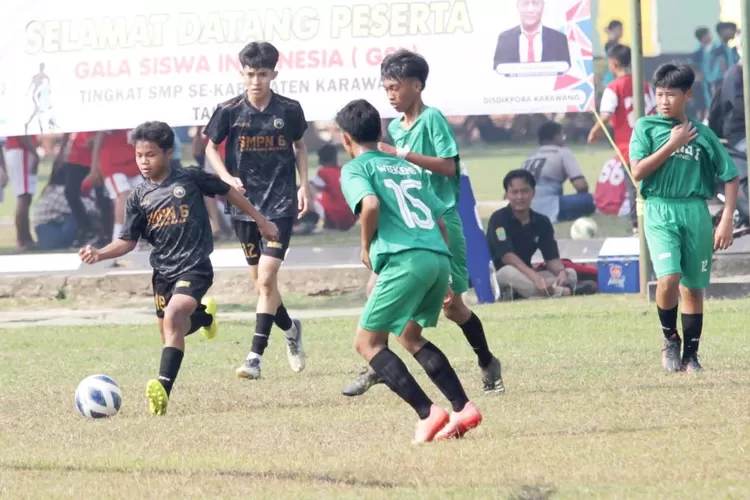 SMPN 6 taklukan SMPN 3 Karawang dalam turnamen GSI 2024 (Herman)