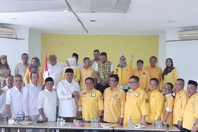 Jajaran DPC Gerindra Kabupaten Bogor menyambangi DPD Golkar jelang Pilbup Bogor 2024. (Imam)