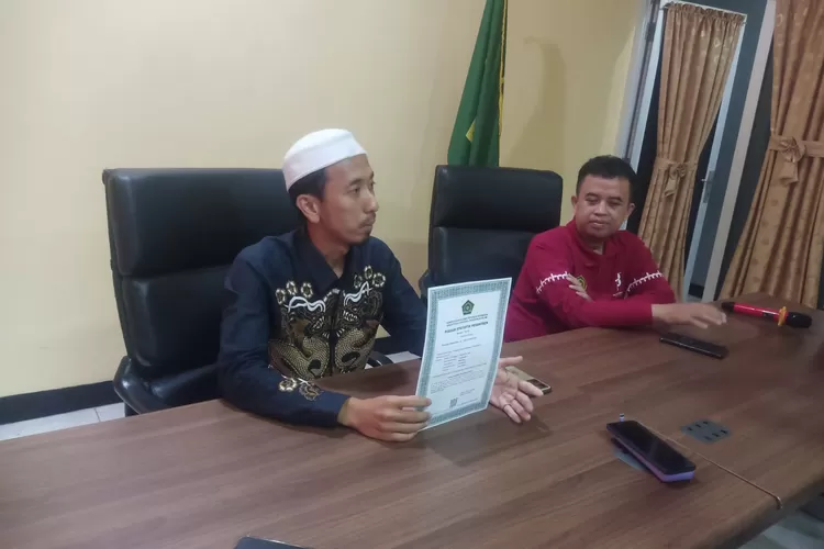 Pimpinan Ponpes Al Isra Yayasan Islam Rahmatan Lil'alamin Kiki Andriawan membantah keras dugaan pelecehan terhadap santriwati (Herman)