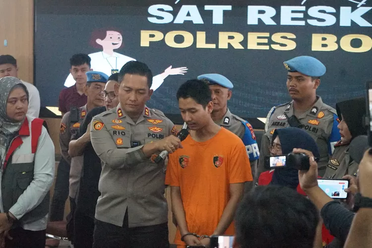 Tersangka kasus KDRT terhadap Cut Intan Nabila, Armor Toreador saat konferensi pers pengungkapan kasus KDRT di Mako Polres Bogor, Rabu, 14 Agustus 2024.&nbsp; (Arifin)