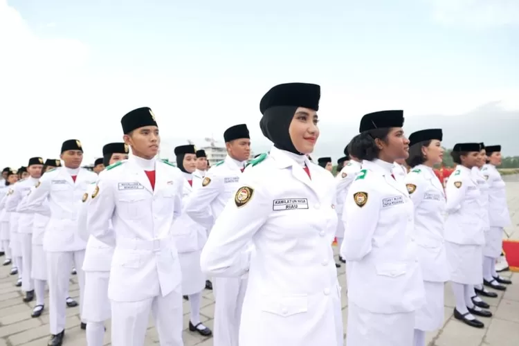 tim pembawa Bendera Merah Putih di IKN, yakni Tim Nusantara Baru dan Indonesia Maju (istimewa)