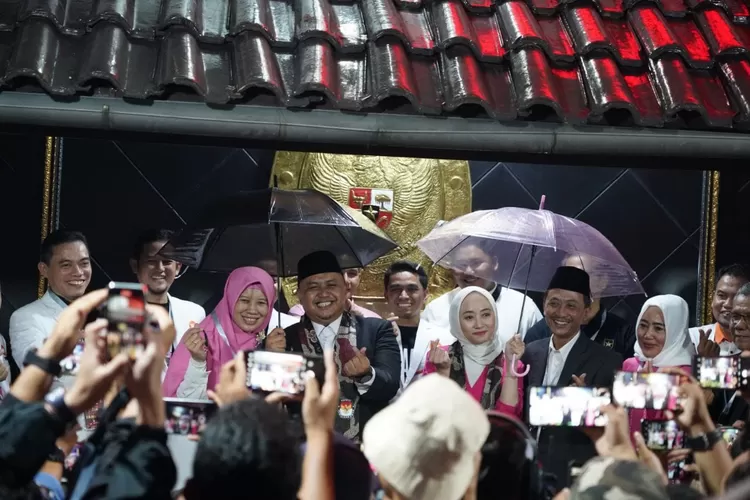 Resmi ikuti Pilkada Kota Bogor, pasangan Atang Annida diantar ratusan pendukung daftar ke KPU (Dok pribadi)