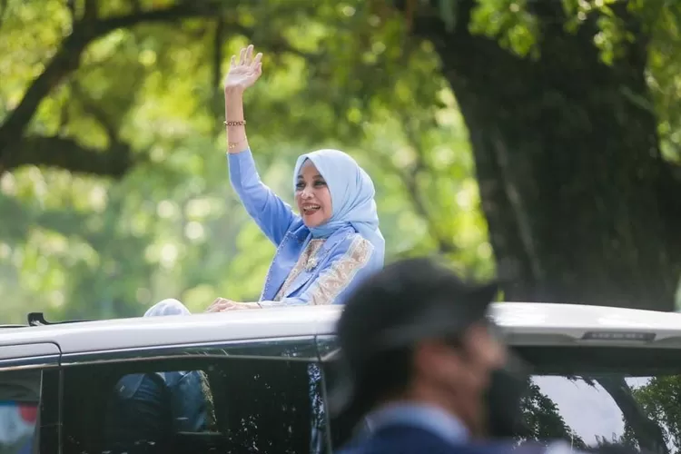 Istri Dedie Rachim, Yantie Rachim, yang mendoakan sang suami maju Pilkada Kota Bogor (dok pribadi)