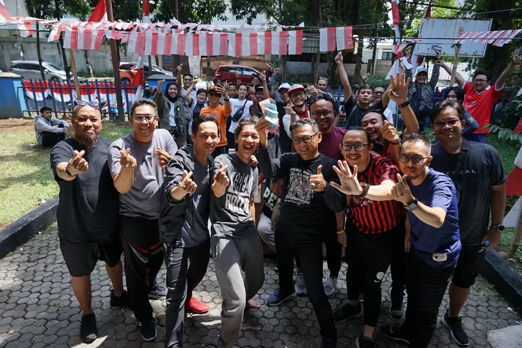 Pj Wali Kota Bogor Hery Antasari bersama para wartawan di PWI Kota Bogor (Pemkot Bogor)