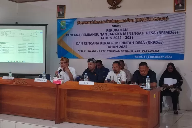 Musrenbang Desa Purwadana Kabupaten Karawang menggelar Musrenbang (Herman)