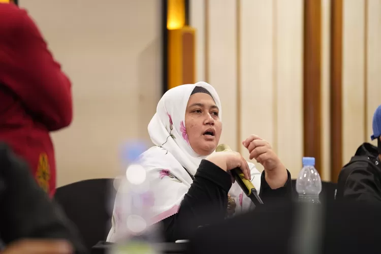 Anggota DPRD Kota Bogor dari Fraksi PKS, Endah Purwanti meminta Pemkot Bogor perhatikan nasib PKWT (DPRD Kota Bogor)