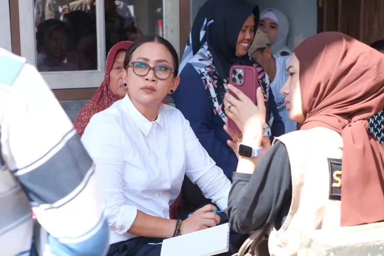 Calon Wali Kota Bogor Rena Da Frina saat Silaturahmi dengan warga Kelurahan Harjasari, Kota Bogor. (Dok pribadi )