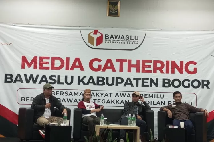 Bawaslu Kabupaten Bogor mengingatkan pasangan calon dan tim kampanye tidak melakukan kampanye di tempat yang tidak diperbolehkan. (Erwin)