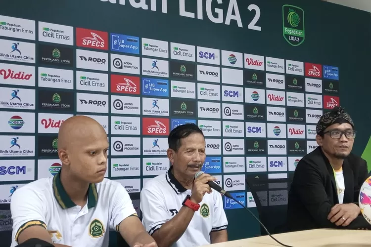 Pelatih Persikabo Djadjang Nurdjaman saat konfernsi pers usai laga melawan Persikota Tangerang di Stadion Pakansari Cibinong, Kabupaten Bogor, Rabu, 2 Oktober 2024. (Erwin)