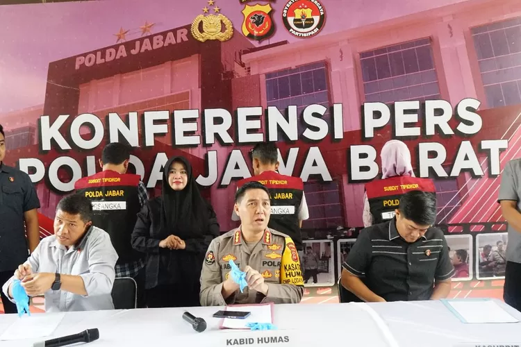 Polisi mengungkap kasus penggelapan dana insentif tenaga kesehatan di RSUD Palabuhanratu, yang bikin negara rugi hingga Rp5,4 miliar. (Satiri)