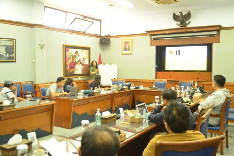 Pelatihn cek fakta hari kedua yang digelar AMSI Jawa Barat di Gedung Pikiran Rakyat, Bandung, Minggu, 6 Oktober 2025. (AMSI Jawa Barat)