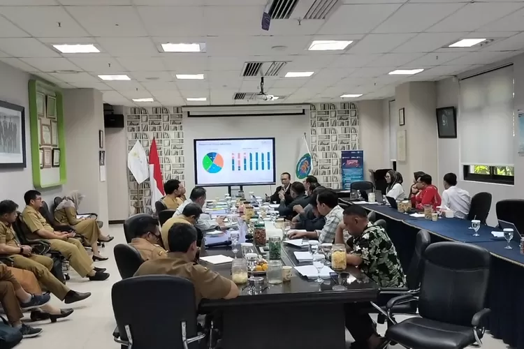 Bahas isu limbah hingga tenaga kerja, Komisi II DPRD Kabupaten Sukabumi mengajak kolaborasi PLTU Jawa Barat 2 Palabuhanratu (Satiri/Metropolitan)