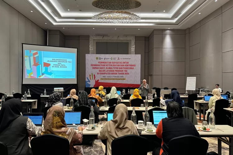 Pemkab Bogor menggelar peningkatan kapasitas untuk meningkatkan layanan Program TBC di Hotel Haris Cibinong City Mall, Kamis, 10 Oktober 2024. (Humas Pemkab Bogor)