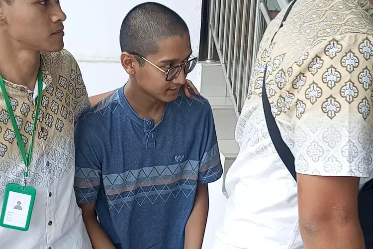 Penyidik Polres Bogor menyerahkan Armor Toreador ke Kejaksaan Negeri (Kejari) Kabupaten Bogor, Jumat, 11 Oktober 2024. (Erwin)