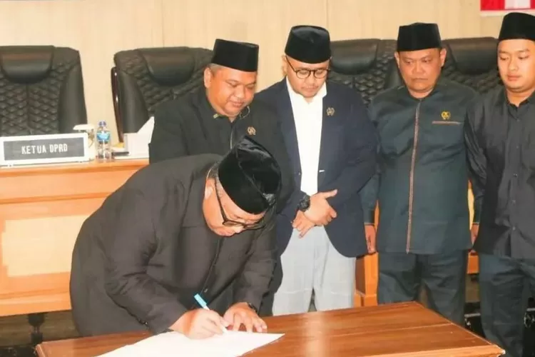 Kabupaten Sukabumi punya Raperda Pengakuan dan Perlindungan Masyarakat Hukum Adat untuk melindungi masyarakat adat (Mulyana)