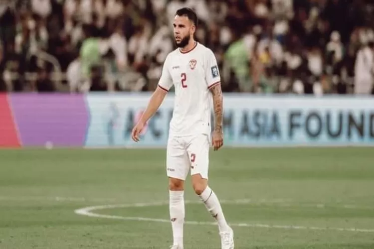 Salah satu Pemain Naturalisasi yang tampil impresif saat Timnas Indonesia hadapi China yaitu Calvin Verdonk. (Instagram : c.verdonk)