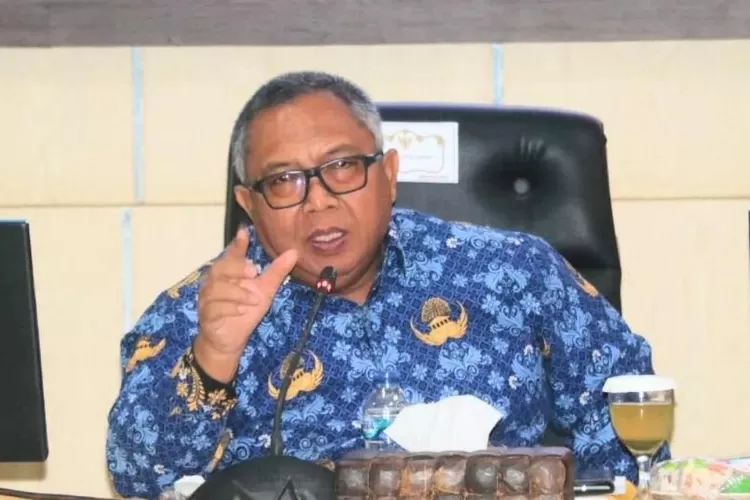 Bupati Sukabumi, H. Marwan Hamami (Satiri)