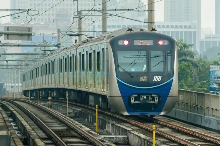 Tarif khusus sebesar Rp1 untuk pengguna Transjakarta, MRT Jakarta, dan LRT Jakarta saat pelantikan Presiden dan Wakil Presiden terpilih 2024. (Instagram/@mrtjkt)