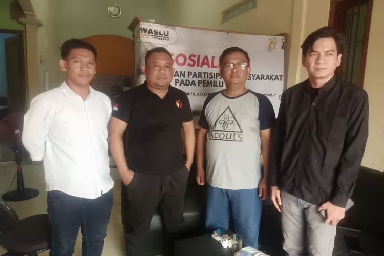 Bawaslu Karawang tegaskan ada dua ASN yang bakal kena sanksi BKN karena langgar netralitas Pilkada Karawang 2024 (Bawaslu)